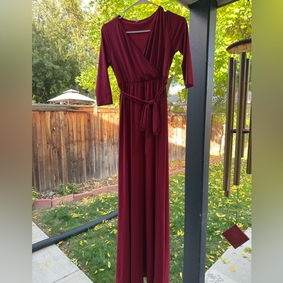 Lot of Two Pinkblush Maternity Maxi Dresses - Red and Blue - Picture 2 of 4